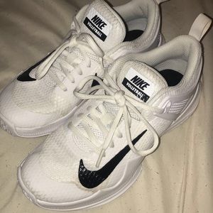 NIKE VOLLEYBALL SHOES